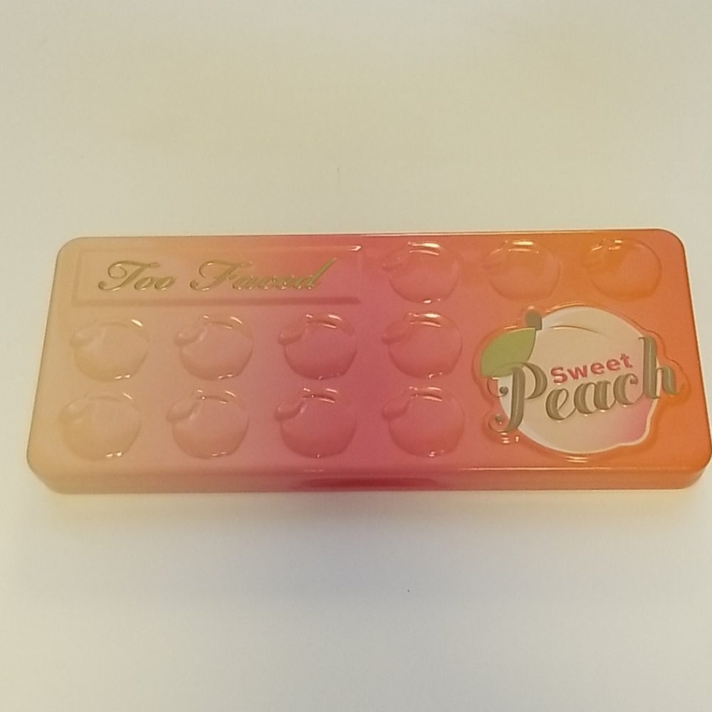 Too faced sweet Peach palette